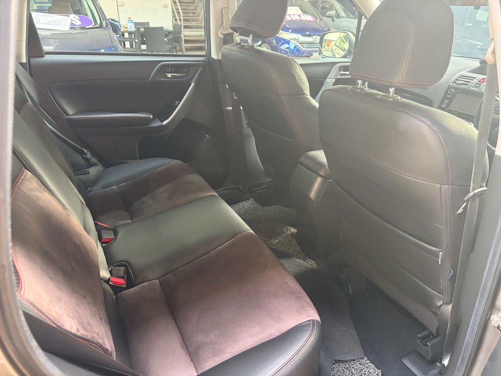 Subaru Forester 2.0i-L AWD photo 8
